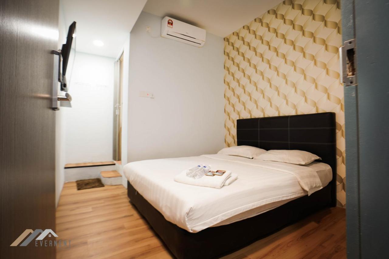 Welcome Inn By Evernent @ Pelita Commercial, Miri Buitenkant foto